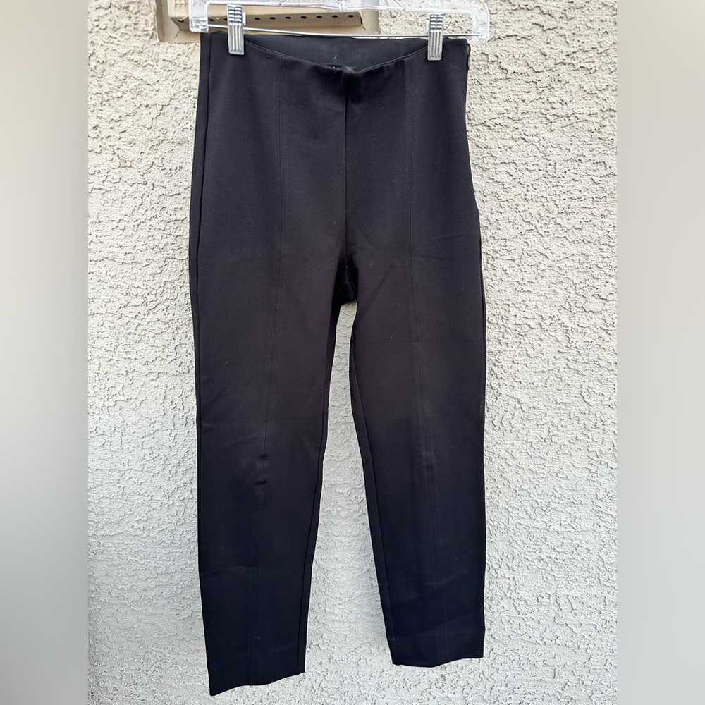 Quince Ultra Stretch Ponte Pintuck Black Ankle Pants, Size M, Pristine Like New! - Picture 13 of 15